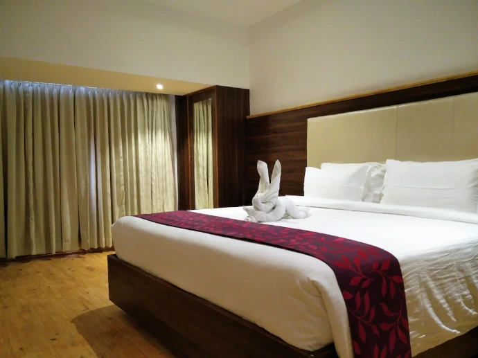 Stay at our hotel and feel a closer bond with God. Our specially designed Temple Darshan Rooms offer comfort, serenity, and easy access to divine blessings.